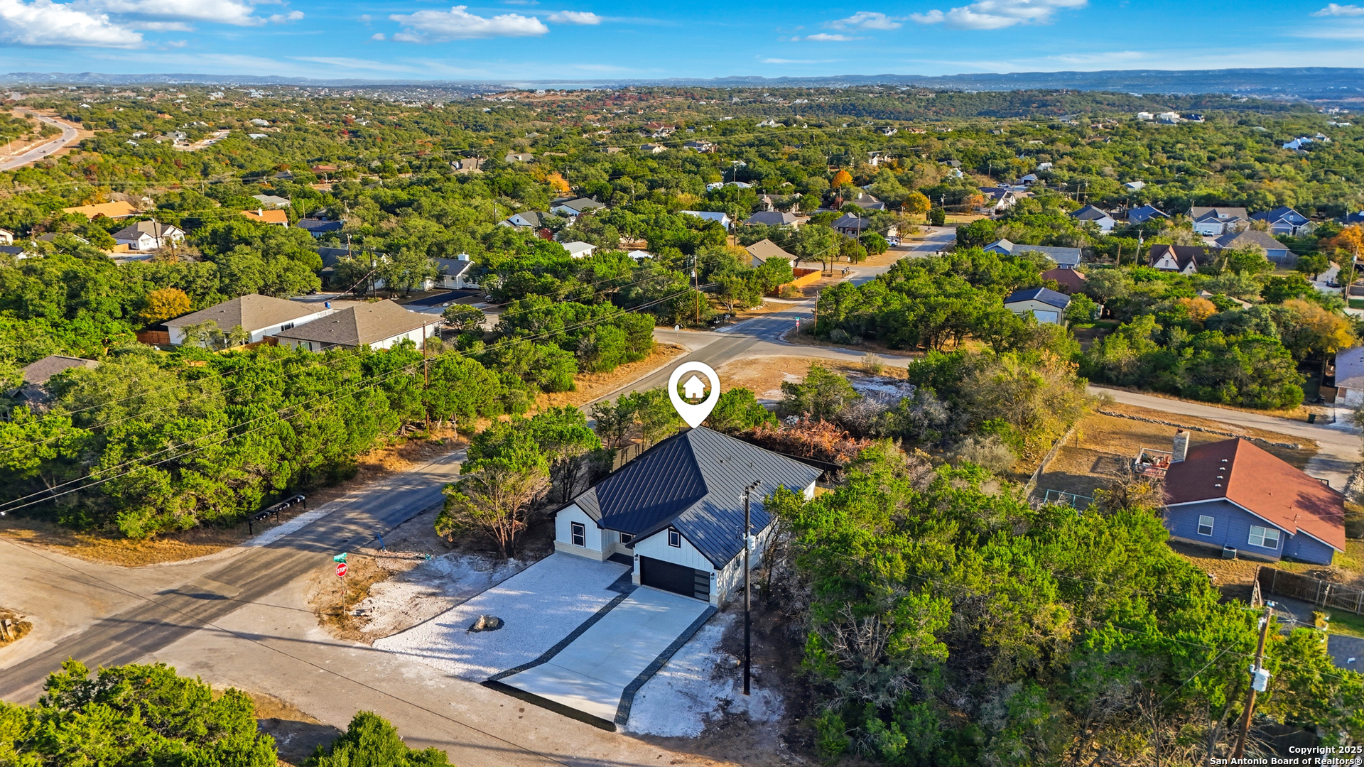 1266 Highpoint Lane Spring Branch, TX 78070 - Photo 7 of 36