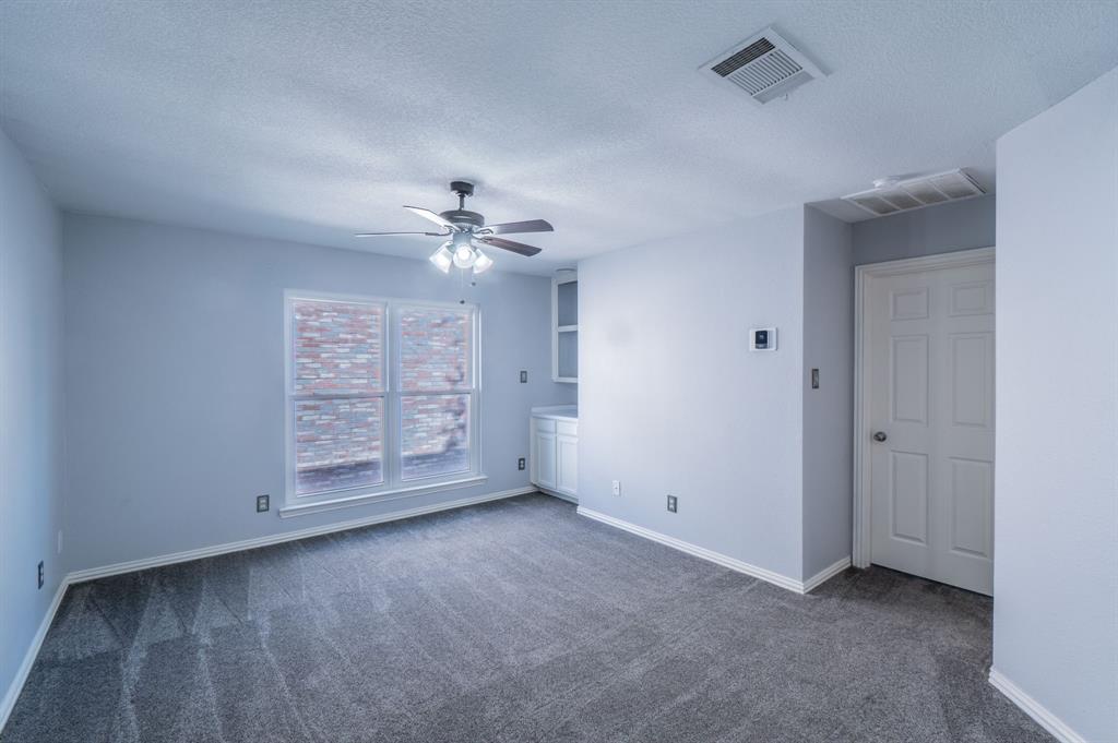 802 Crest Ridge Court Irving, TX 75061 - Photo 19 of 30 Gallery Image 19