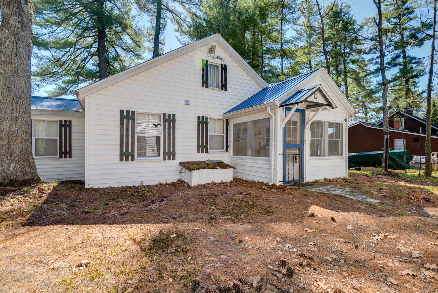 62 Shore Road Standish, ME 04084 - Photo 1 of 35 62 Shore Rd Standish ME 04084-large-005-