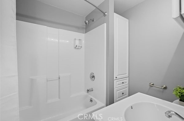 1424 Post Avenue Torrance, CA 90501 - Photo 30 of 34 a bathroom with a bathtub and shower