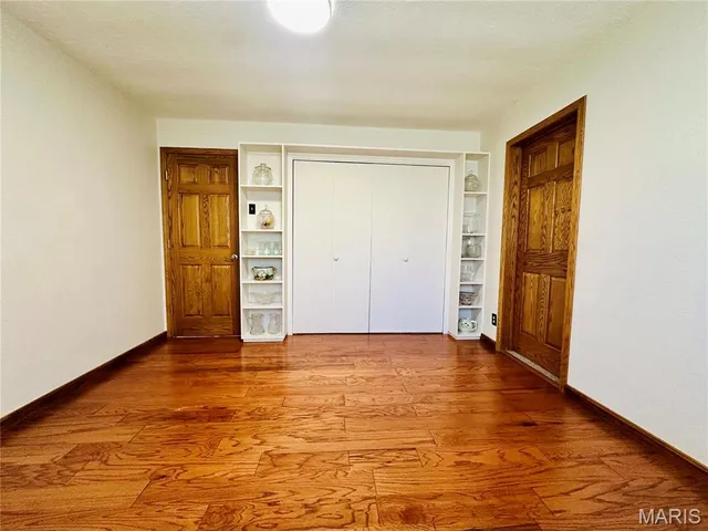 $189,900 | 916 Sommerfield Drive, Houston, MO 65483