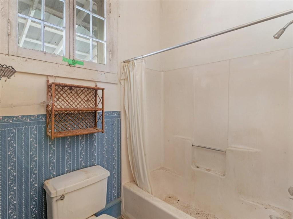 481 Turner Road Concord, GA 30206 - Photo 25 of 44 a bathroom with a toilet and a shower