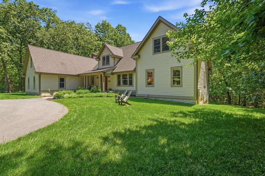 409 Henry Street Amherst, MA 01002 - Photo 5 of 42