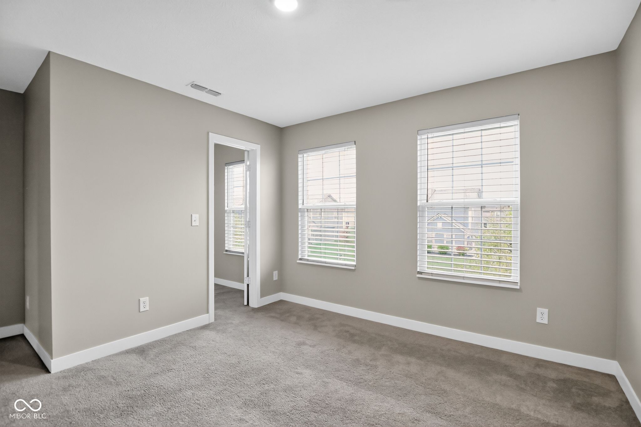 9711 Ridgecrest Lane McCordsville, IN 46055 - Photo 11 of 29