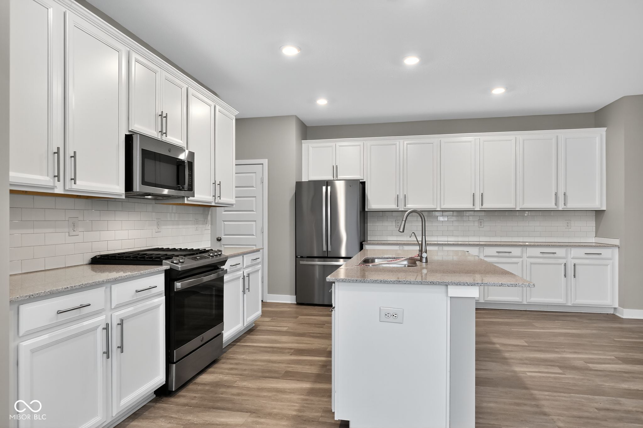 9711 Ridgecrest Lane McCordsville, IN 46055 - Photo 16 of 29