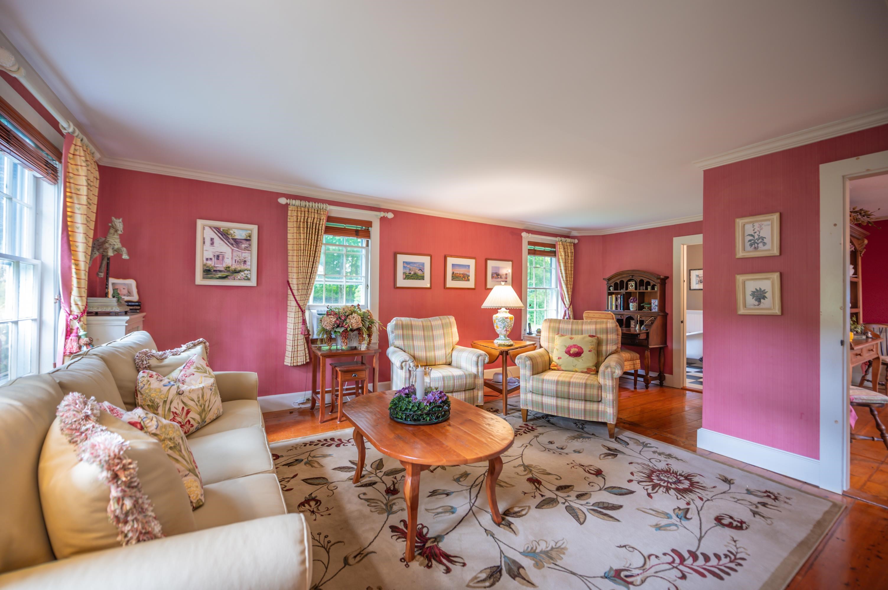 67 Castle Hill Road Wilmington, VT 05363 - Photo 5 of 40