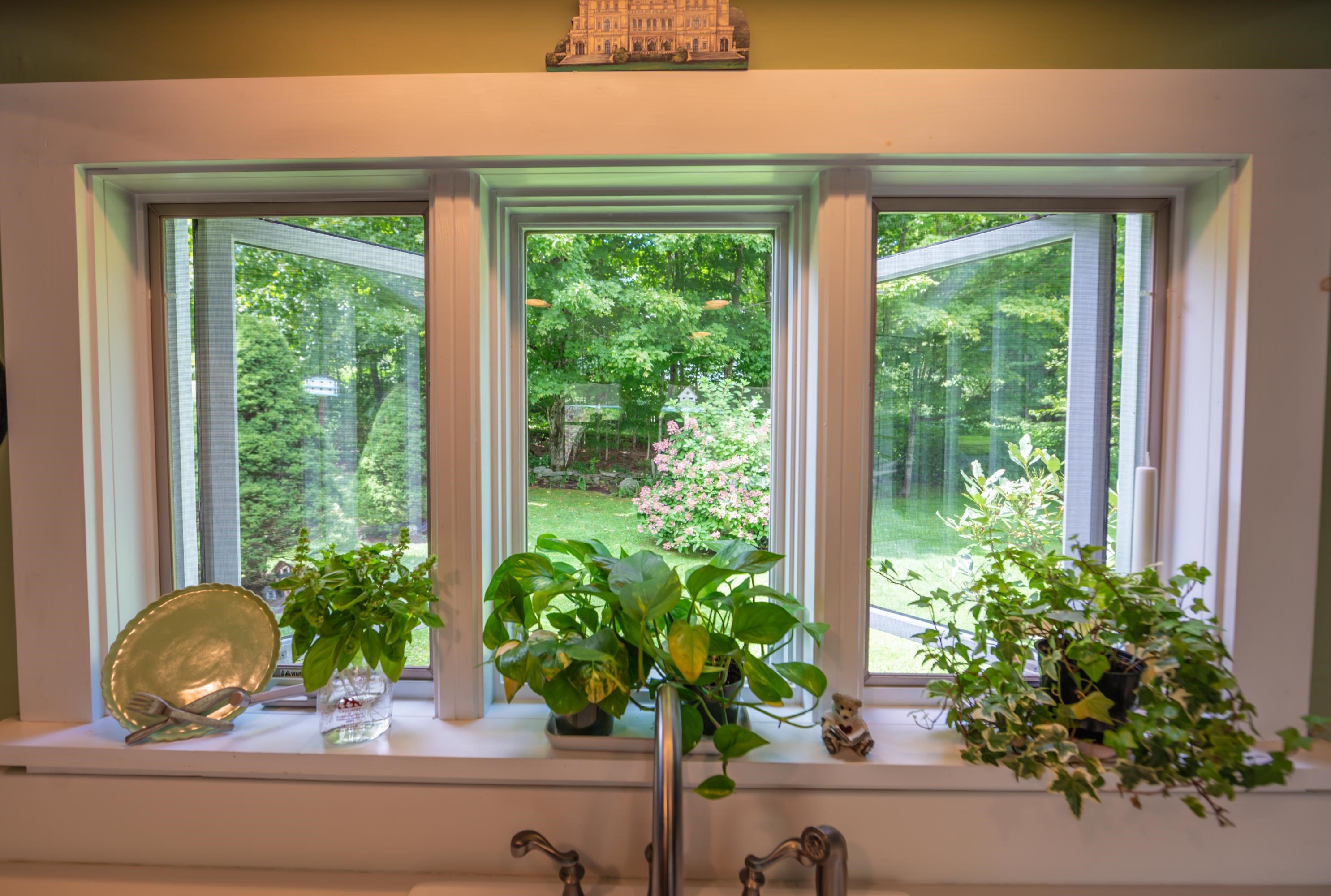 67 Castle Hill Road Wilmington, VT 05363 - Photo 9 of 40