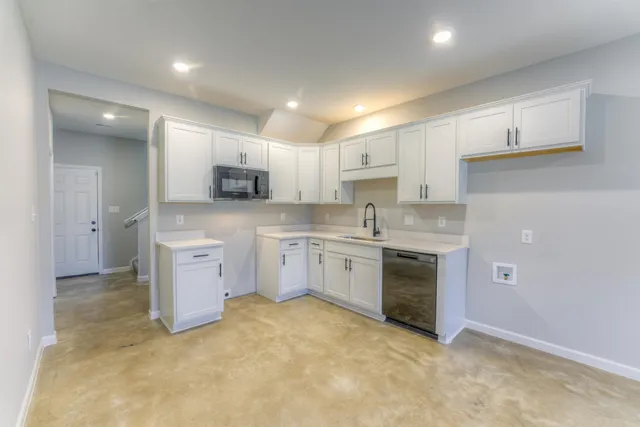 $1,750 | 652 Ayers Street, Memphis, TN 38107