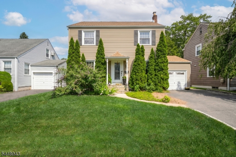 473 Whitewood Road Union, NJ 07083 - Photo 1 of 24