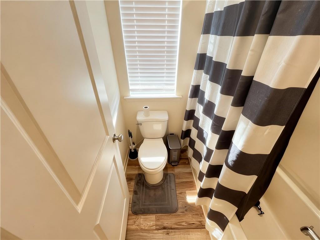 602 Lofty Lane Atlanta, GA 30331 - Photo 26 of 38 a bathroom with a sink and a mirror