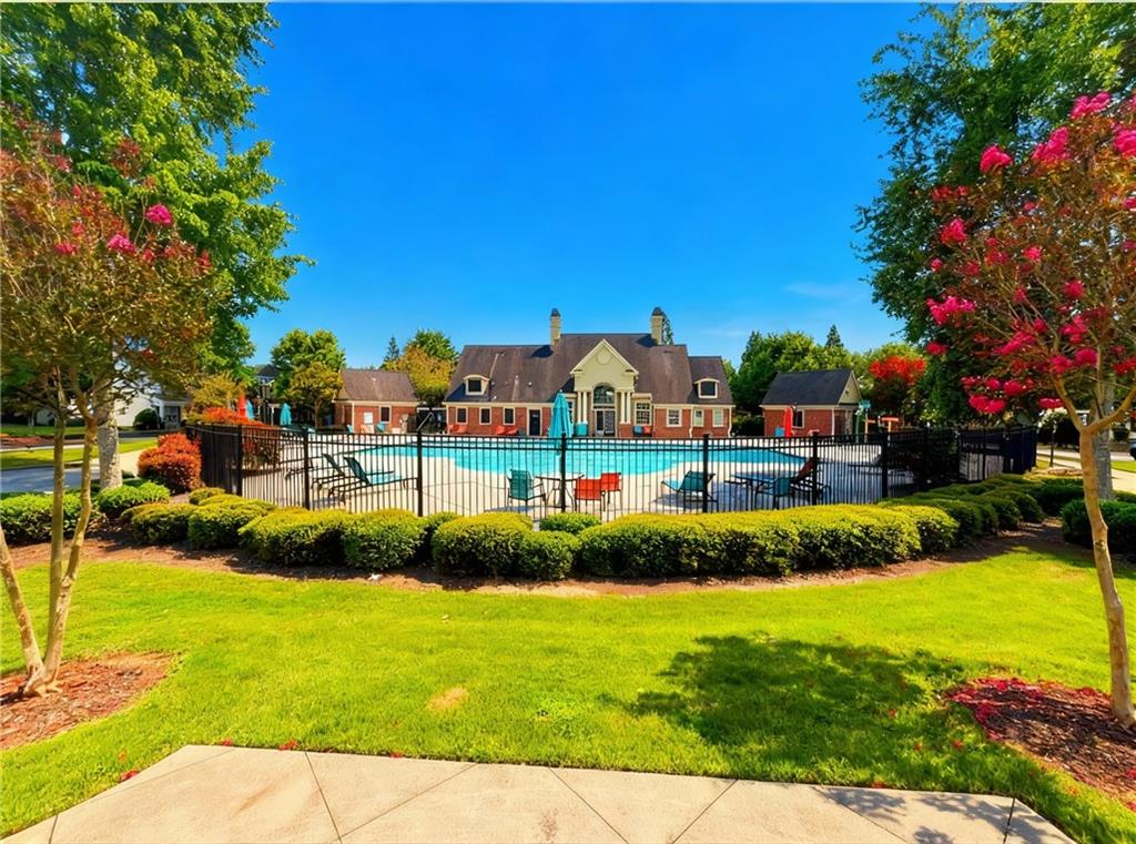 602 Lofty Lane Atlanta, GA 30331 - Photo 7 of 38 a view of a garden with houses