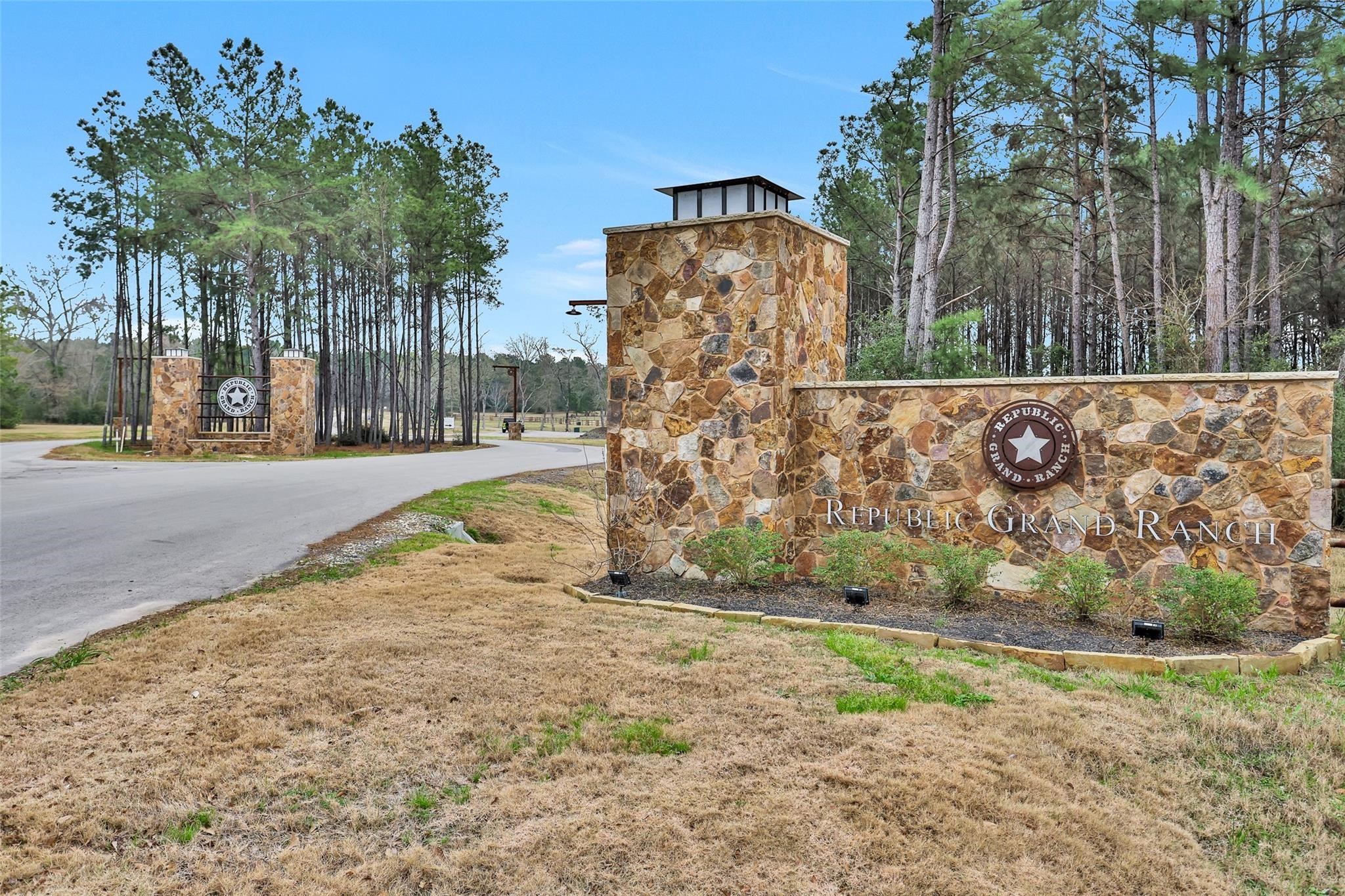 11760 Ridge Rock Road Willis, TX 77378 - Photo 13 of 28