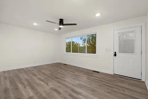 $375,000 | 217 Bonnaridge Drive, Hermitage, TN 37076