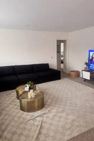 $3,495 | 580 Ivy Court, Unit 2, Lake Forest, IL 60045