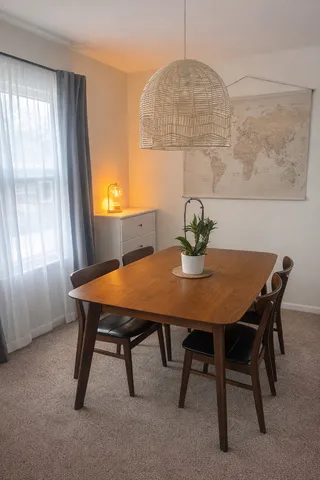 $3,495 | 580 Ivy Court, Unit 2, Lake Forest, IL 60045