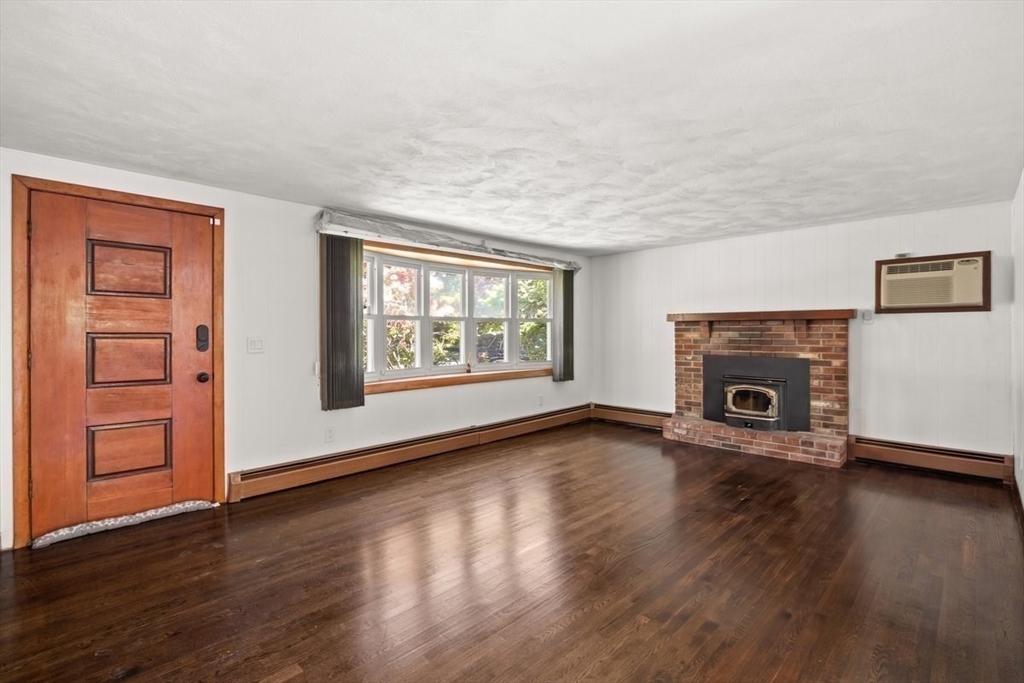 110 Bushee Road Swansea, MA 02777 - Photo 11 of 28