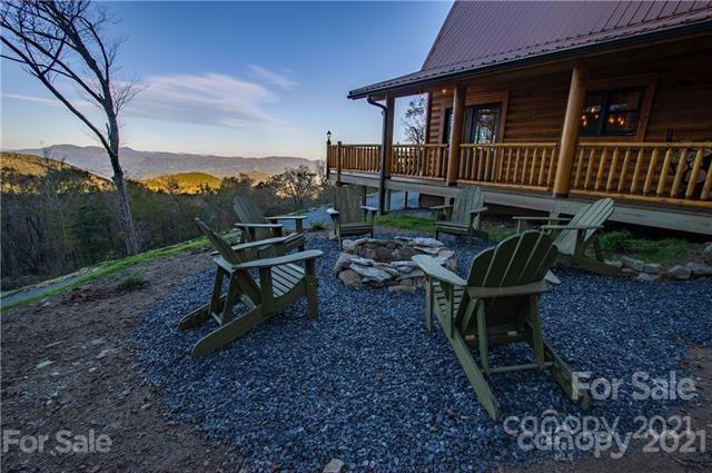 147 North Chappell Road, Unit 3 Banner Elk, NC 28604 - Photo 29 of 43 a view of a sitting area with furniture in backyard