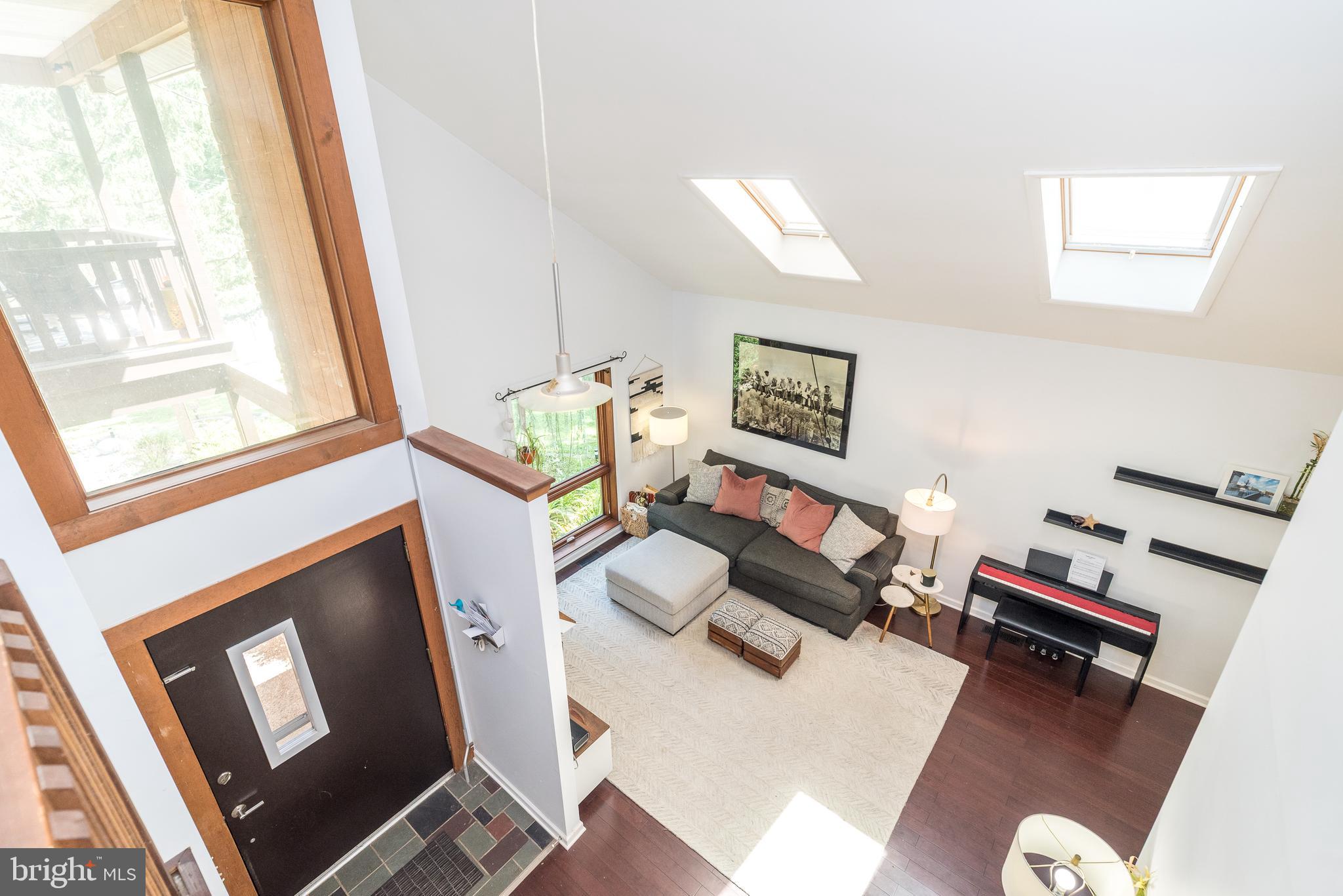329 Biddle Drive Exton, PA 19341 - Photo 11 of 50 Living Room