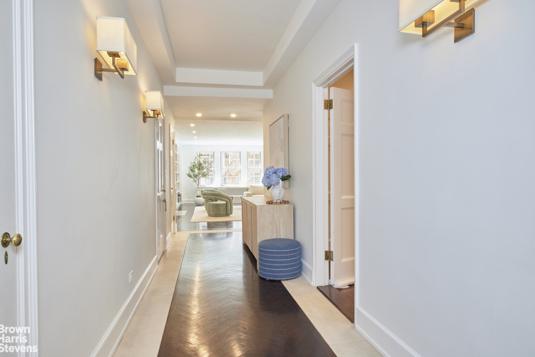 117 East 72nd Street, Unit 2W Manhattan, NY 10021 - Photo 2 of 13