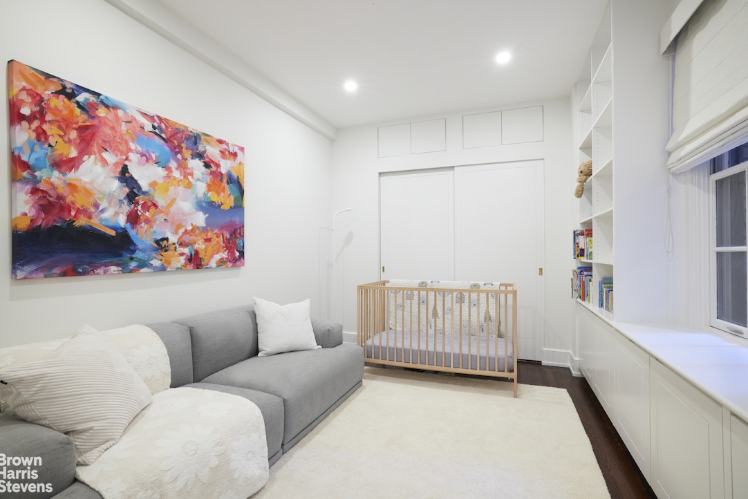 117 East 72nd Street, Unit 2W Manhattan, NY 10021 - Photo 8 of 13