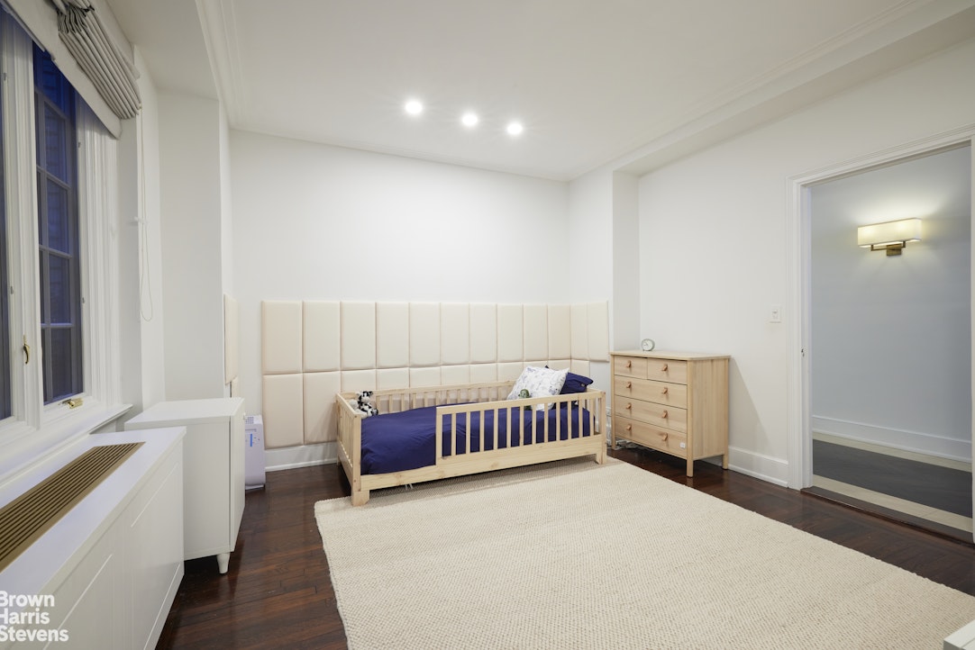 117 East 72nd Street, Unit 2W Manhattan, NY 10021 - Photo 9 of 13