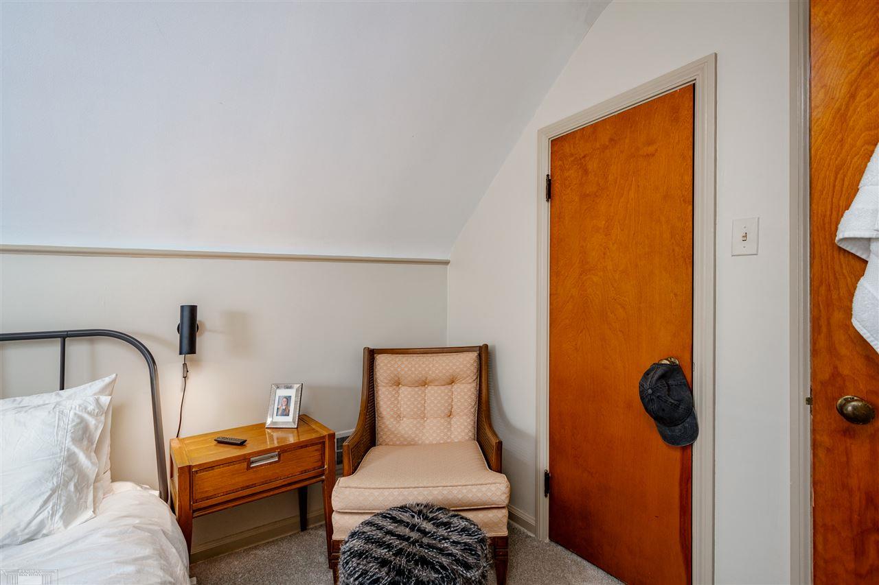 1992 Oxford Road Grosse Pointe Woods, MI 48236 - Photo 29 of 47
