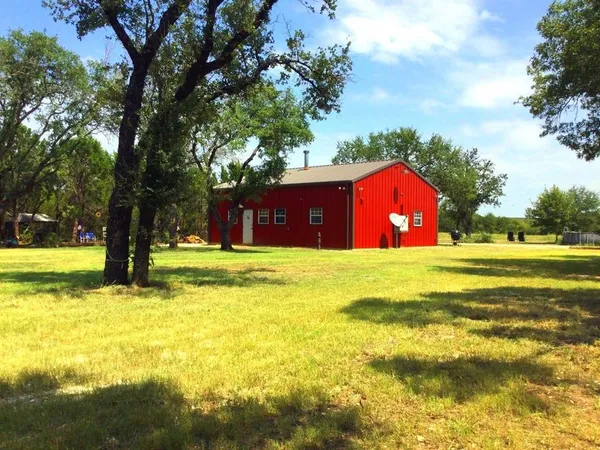 $699,000 | 1500 County Road 2850, Kopperl, TX 76652