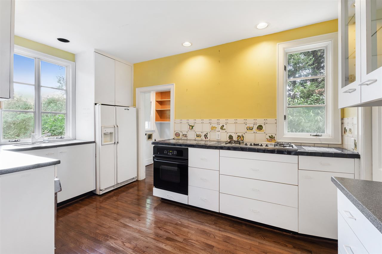 2331 Byrd Street Raleigh, NC 27608 - Photo 9 of 30 Photo 9