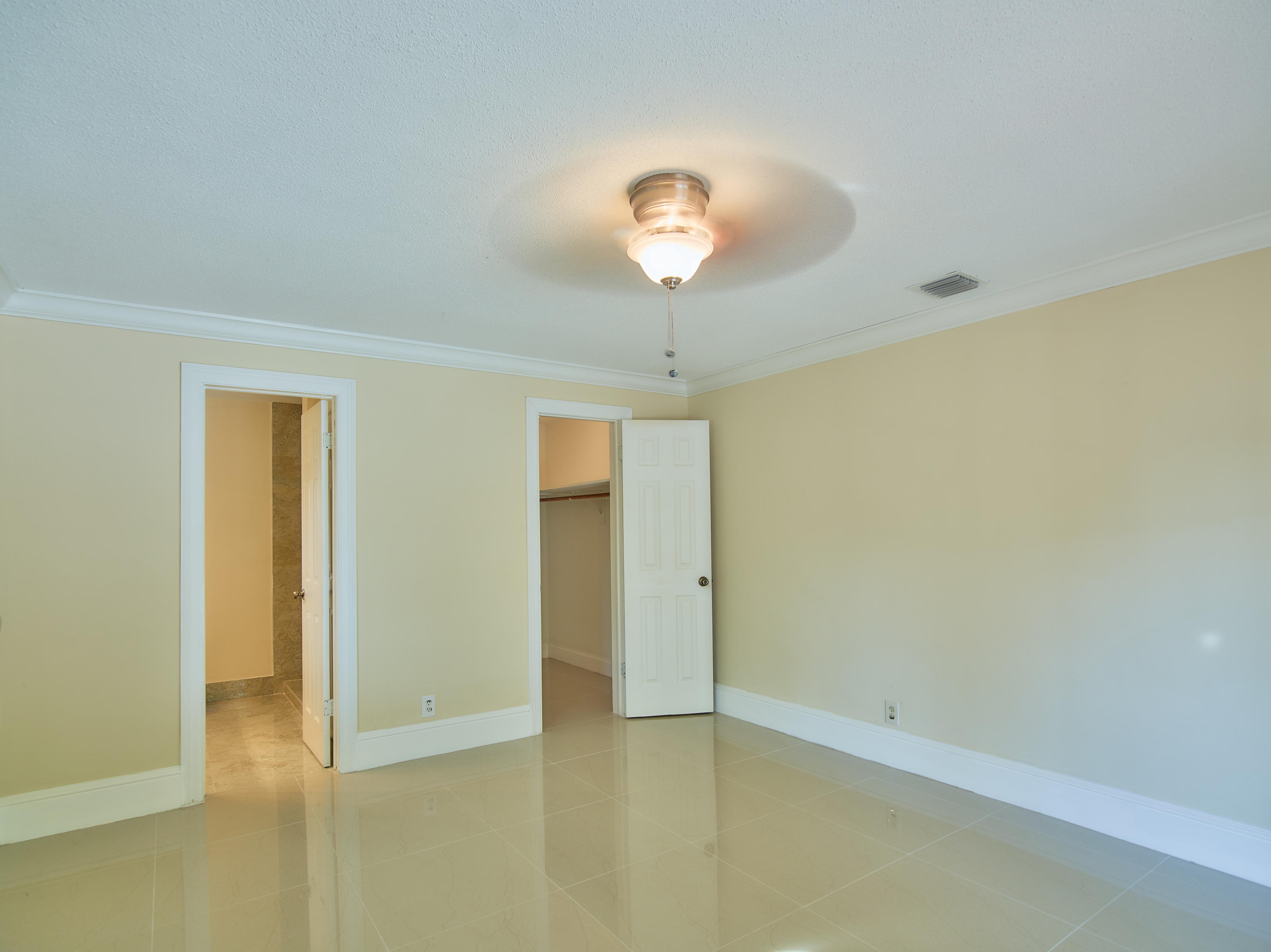 1423 Southwest 13th Place Boca Raton, FL 33486 - Photo 12 of 20 master