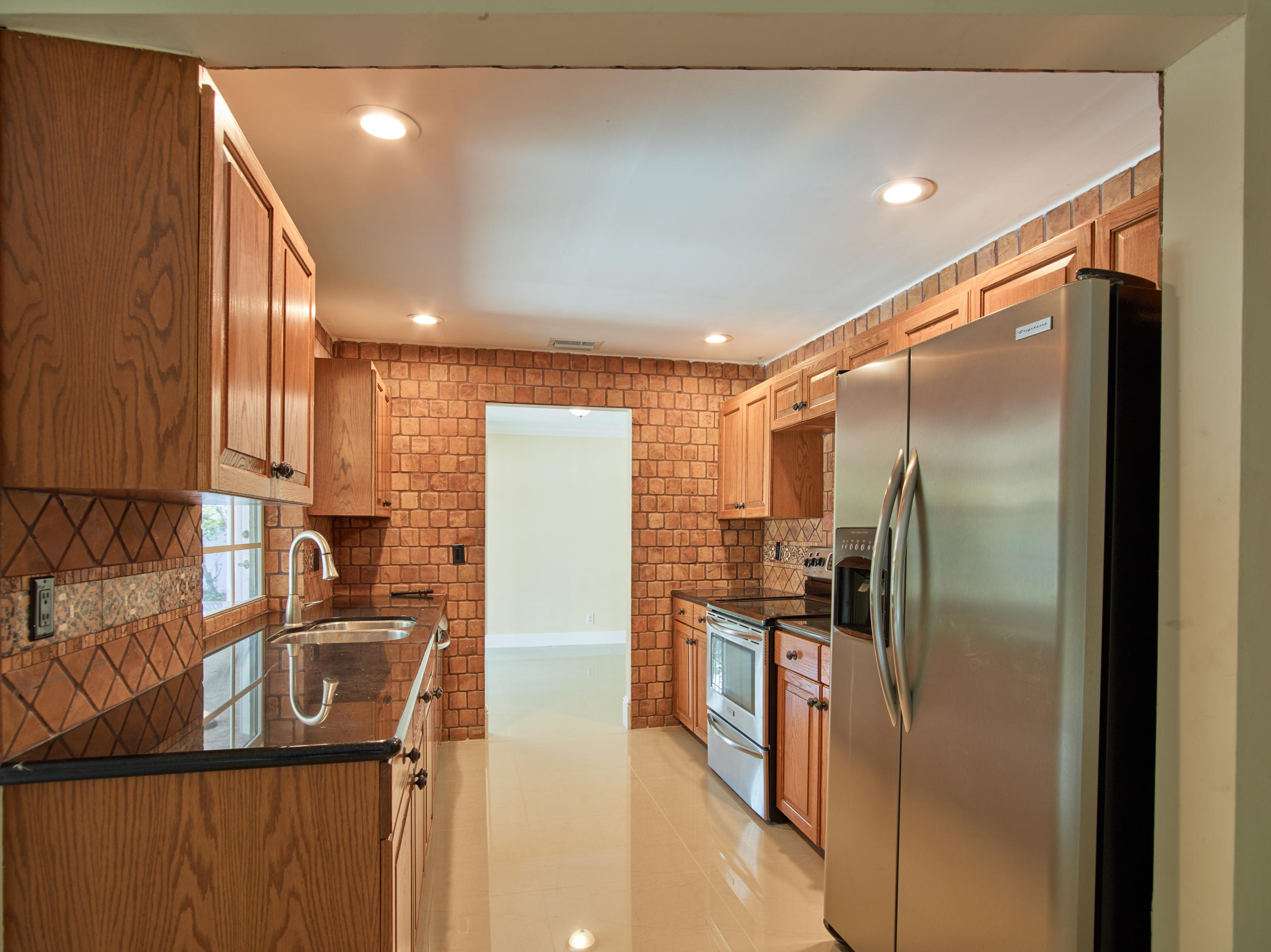 1423 Southwest 13th Place Boca Raton, FL 33486 - Photo 5 of 20 kitchen