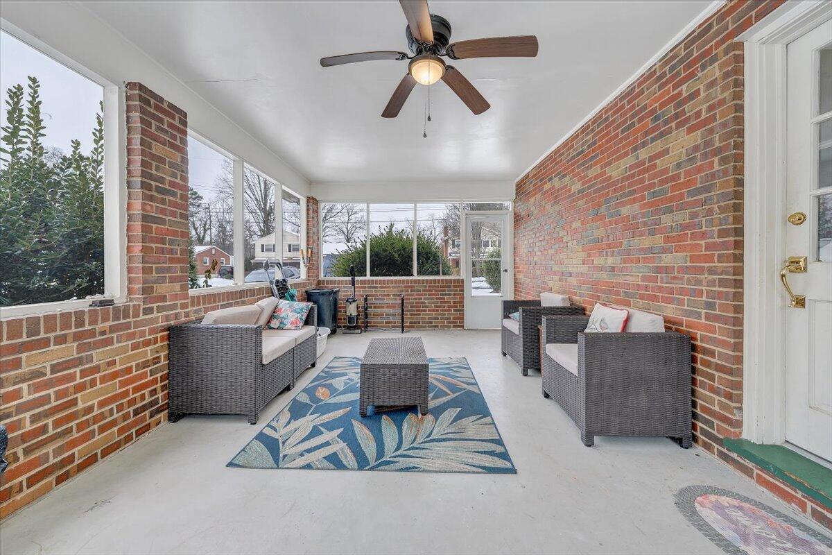 1685 Sigmon Road Northwest Roanoke, VA 24017 - Photo 33 of 54 33-MIB08961