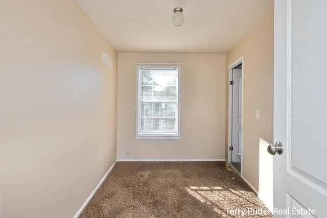 $59,900 | 796 Strawberry Lane, Muskegon, MI 49442