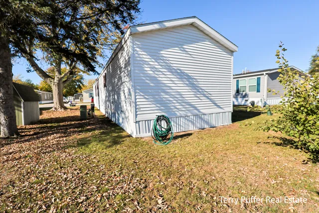 $59,900 | 796 Strawberry Lane, Muskegon, MI 49442