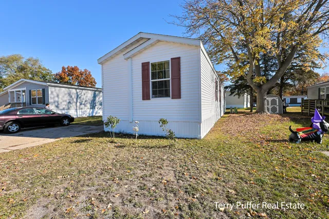 $59,900 | 796 Strawberry Lane, Muskegon, MI 49442