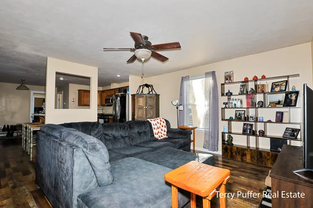 $59,900 | 796 Strawberry Lane, Muskegon, MI 49442