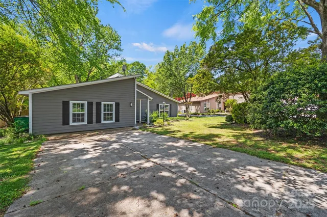$2,600 | 6801 Stillmeadow Drive, Charlotte, NC 28277
