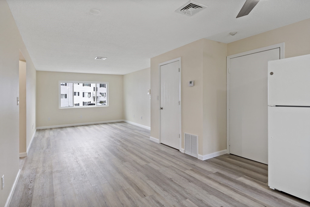 5455 North Main Street, Unit 4D Fall River, MA 02720 - Photo 13 of 23