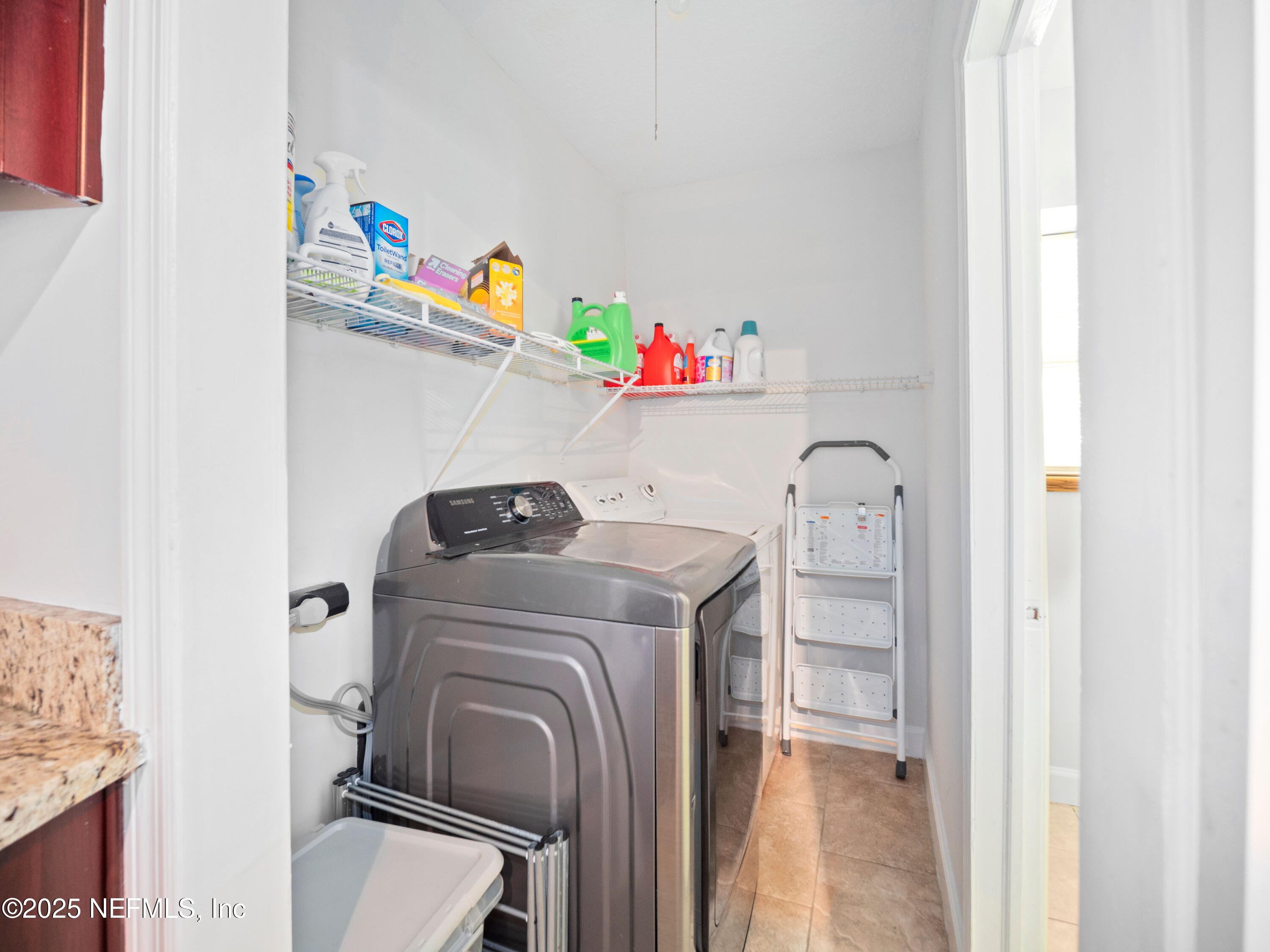 2440 Bayview Road Jacksonville, FL 32210 - Photo 31 of 35 Laundry