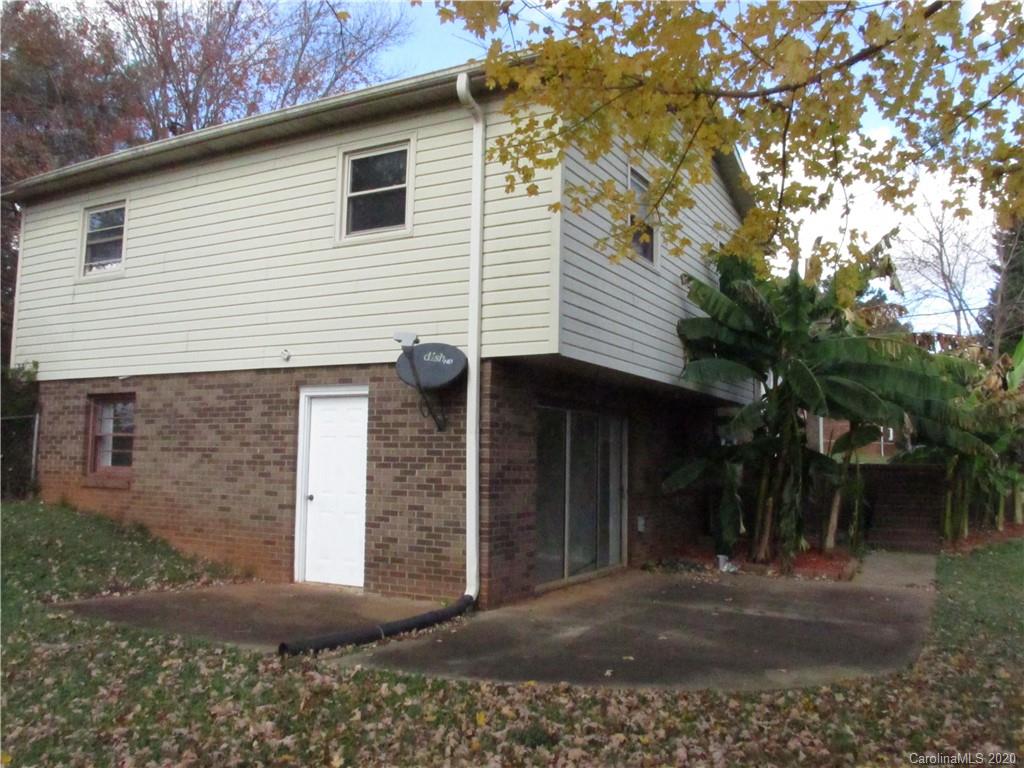 5464 Startown Road Newton, NC 28658 - Photo 4 of 29