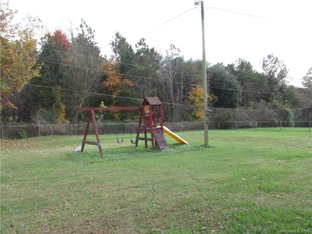5464 Startown Road Newton, NC 28658 - Photo 9 of 29