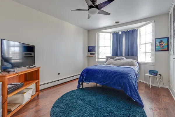 $199,000 | 5506 Lincoln Avenue, Unit A521, Morton Grove, IL 60053