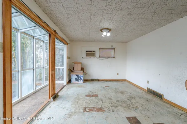 $549,900 | 306-308 Broadway, Port Ewen, NY 12487