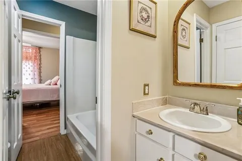 $710,000 | 1 Rue Royale, Metairie, LA 70002