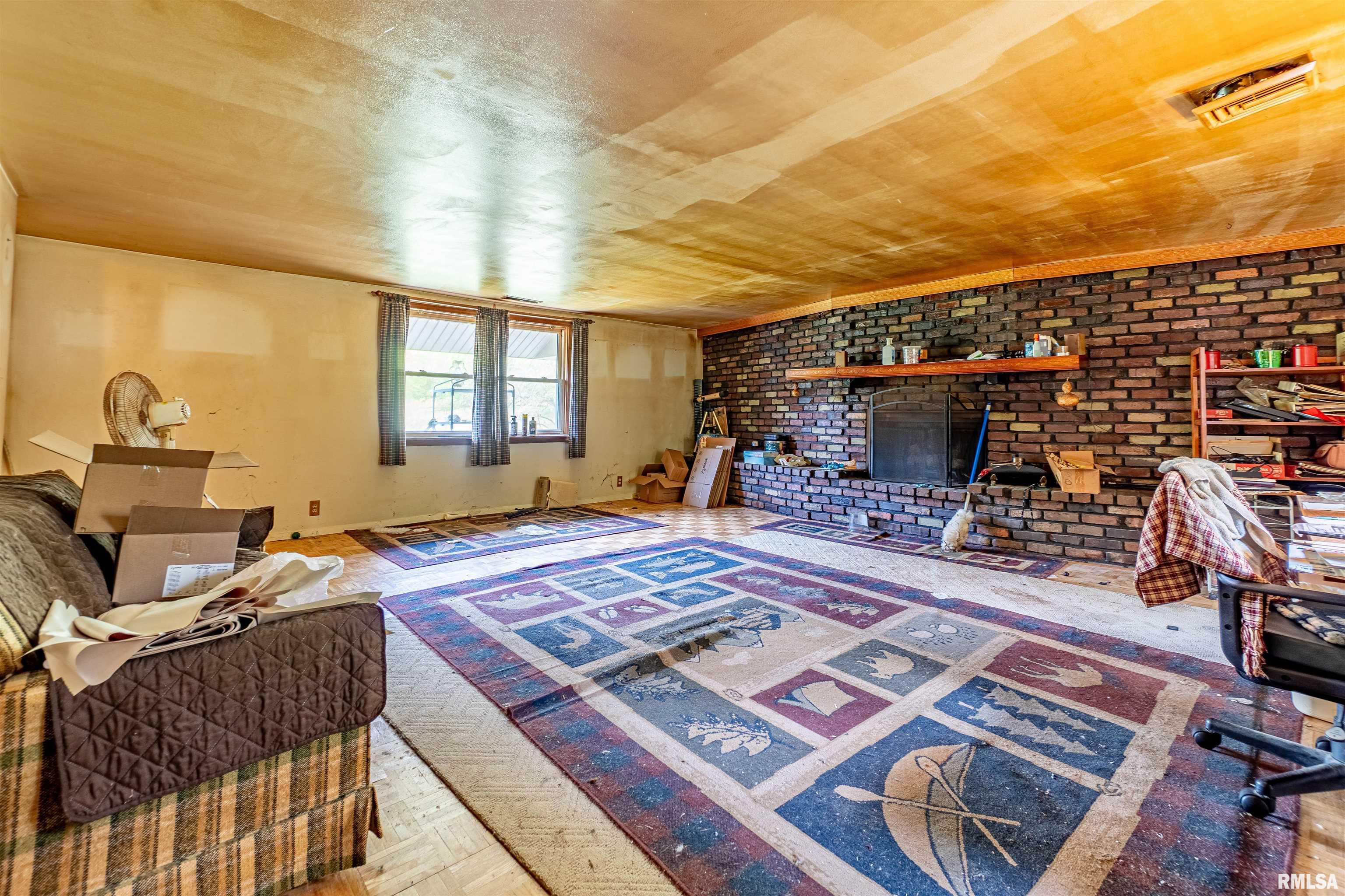 6716 North Koerner Road Edwards, IL 61528 - Photo 6 of 24 Gallery Image 6