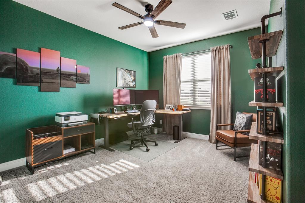 311 Suncrest Way Sunnyvale, TX 75182 - Photo 29 of 40 a workspace with furniture