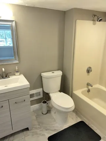 $2,800 | 22 A Chestnut Street, Unit 22A, Westborough, MA 01581