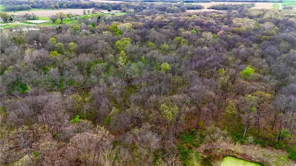 $650,000 | 27212 East 307th Street, Harrisonville, MO 64701