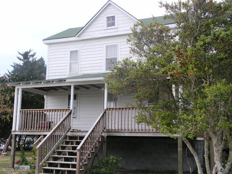 333 Channel Rock Road Beaufort, NC 28516 - Photo 1 of 14 Exterior