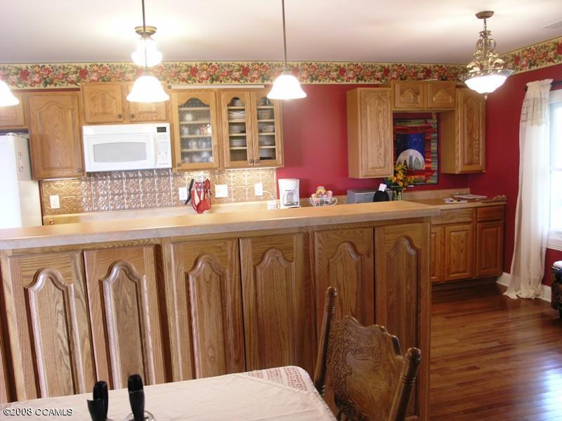 333 Channel Rock Road Beaufort, NC 28516 - Photo 5 of 14 Kitchen