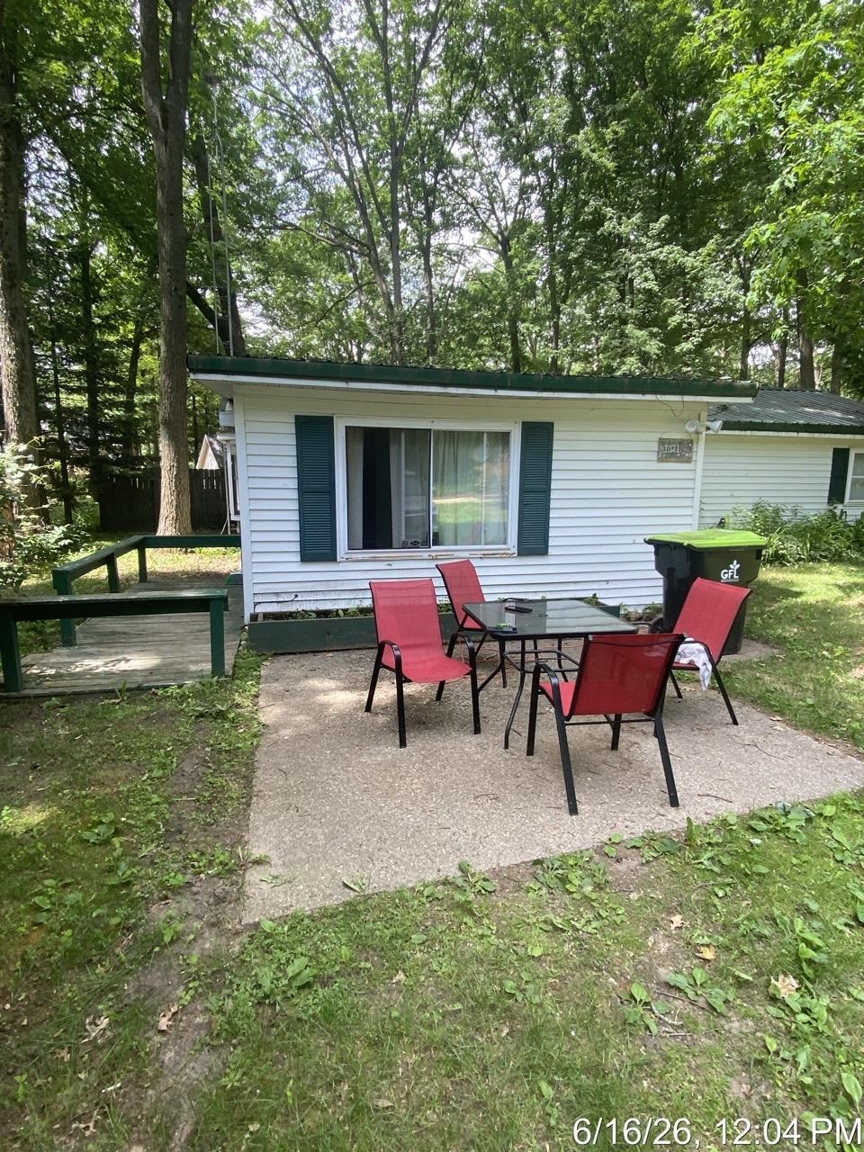 1021 Pocahontas Road Harrison, MI 48625 - Photo 3 of 19